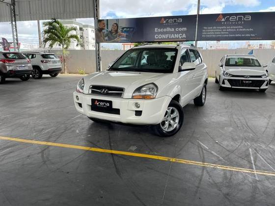 HYUNDAI TUCSON 2.0 MPFI GLS 16V 143CV 2WD FLEX 4P AUTOMÁTICO HYUNDAI TUCSON 2.0 MPFI GLS 16V 143CV 2WD FLEX 4P AUTOMÁTICO